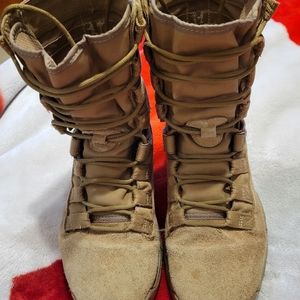 NIKE SFB Gen 2 8" Mens Sz 7 Military Combat Tactical Boots  Coyote